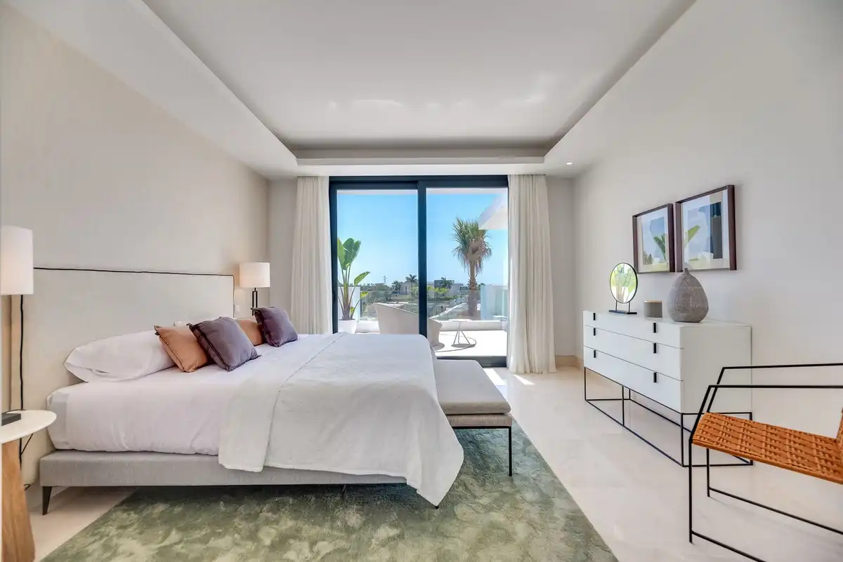 Chalet con piscina en venta en Milla de Oro, imagen 14