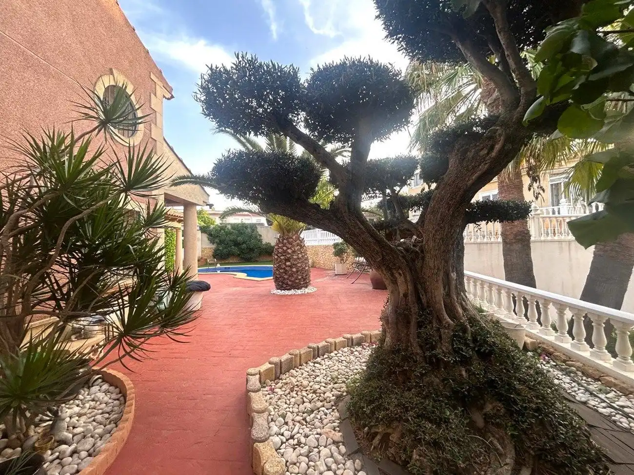 Chalet con piscina en venta en Los Balcones - Los Altos, imagen 6