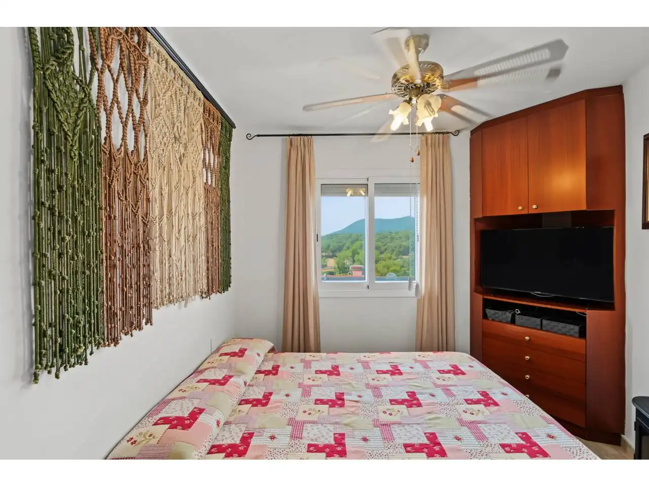 Habitación de Piso en venta en Maçanet de Cabrenys con Calefacción, Terraza y Balcón