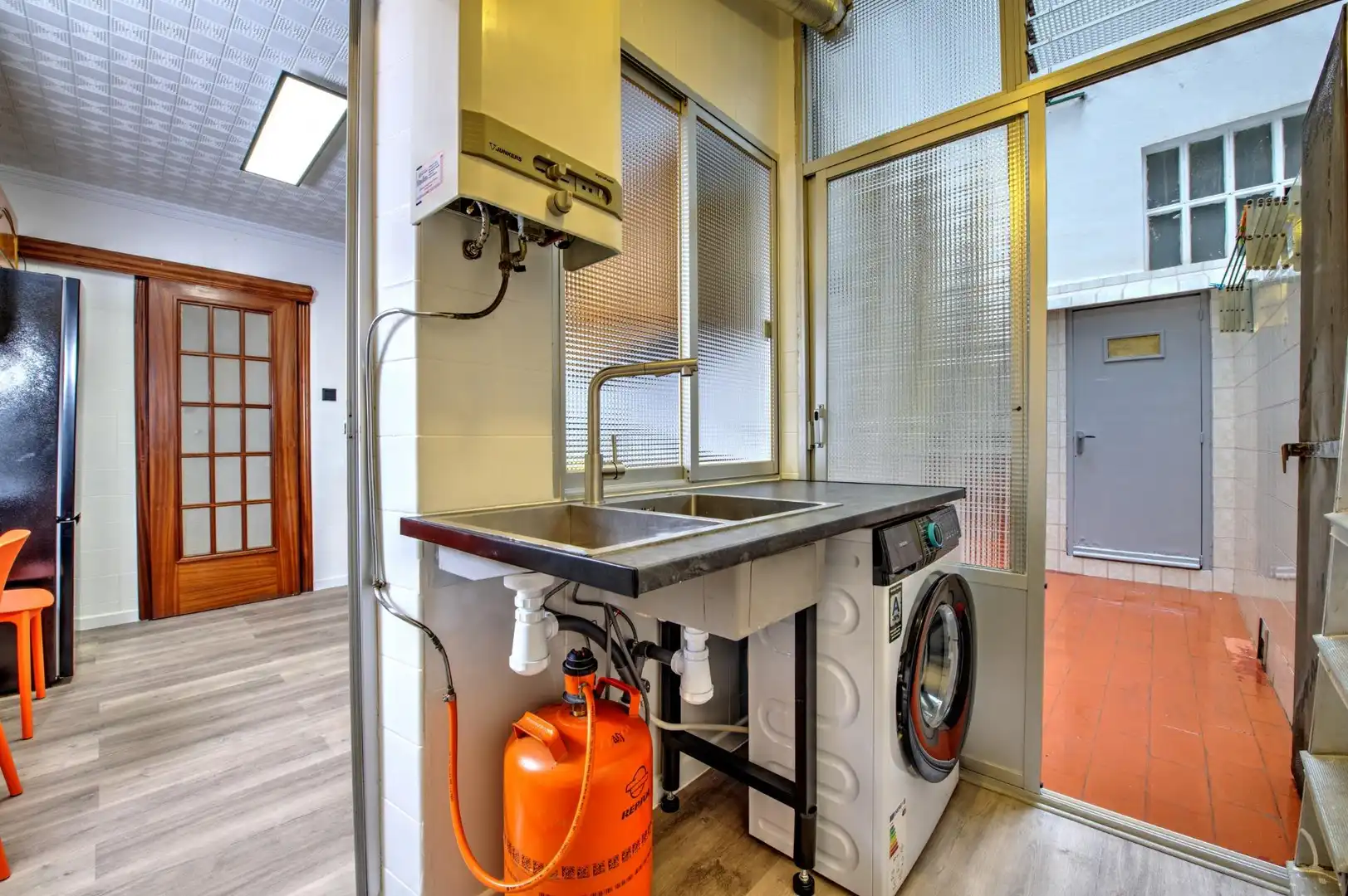 Kitchen of Flat for share in Alicante / Alacant