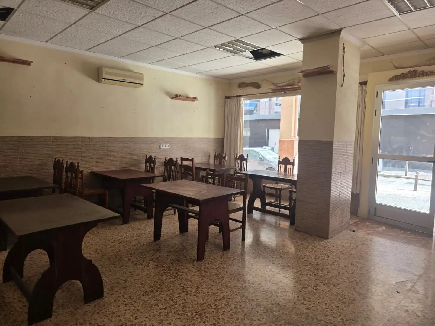 Local comercial en venta en Calle de los Tulipanes, imagen 4