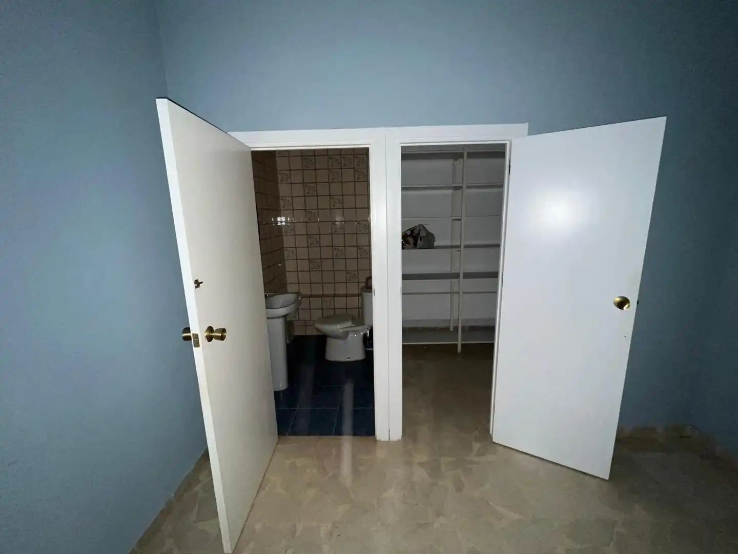 Bany de Local en venda en Córdoba