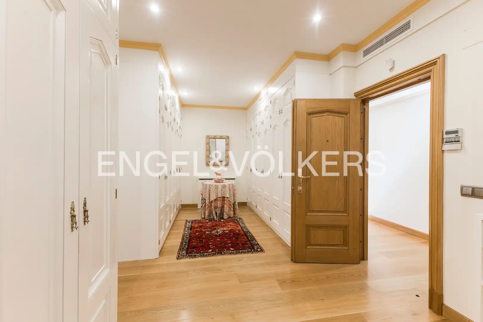 Houses for sale in Madrid  with Air Conditioner, Heating and Private garden