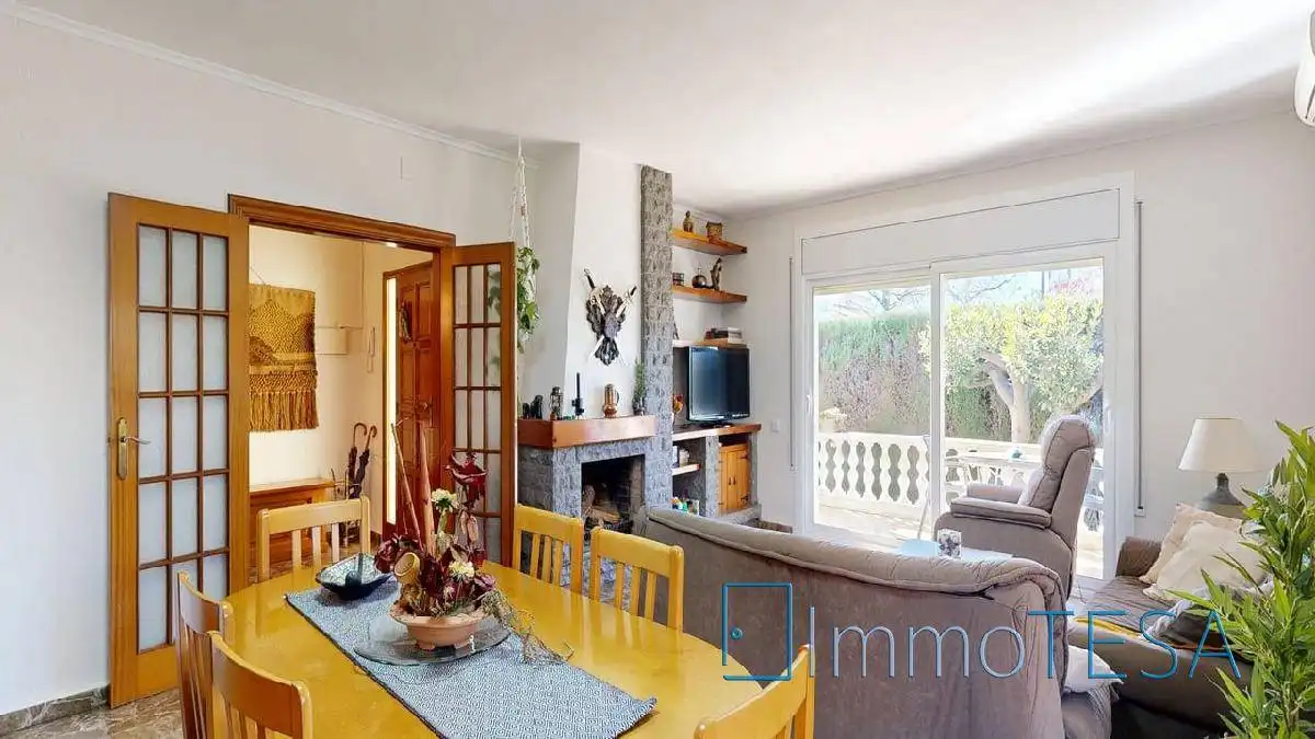 Comedor de Casa o chalet en venta en Barberà del Vallès con Aire acondicionado, Calefacción y Jardín privado