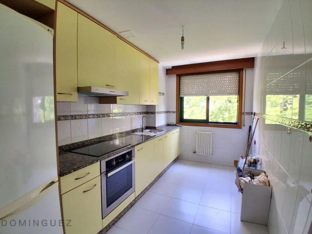 Cocina de Piso de alquiler en Vigo  con Calefacción y Trastero