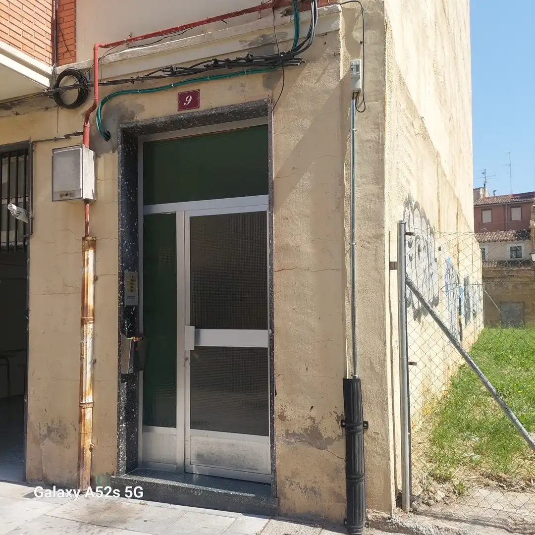 Exterior view of Flat for sale in  Logroño  with Parquet flooring