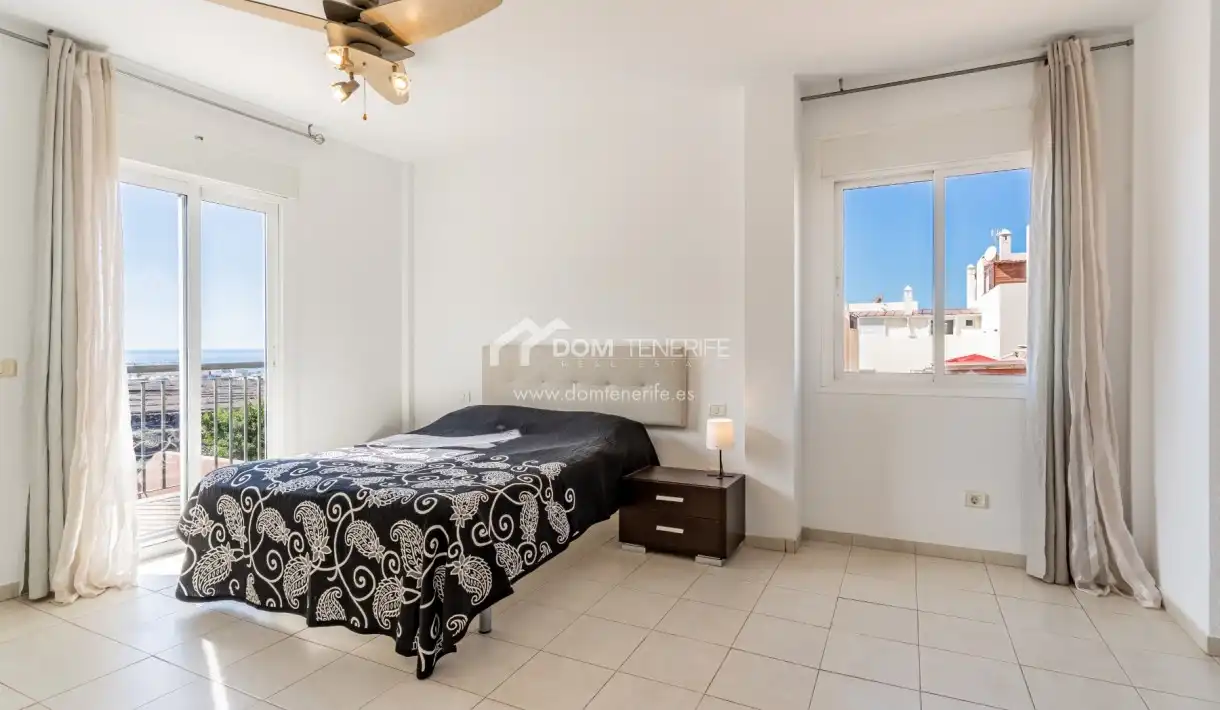 Habitación de Casa o chalet de alquiler en Adeje con Terraza, Amueblado y Horno