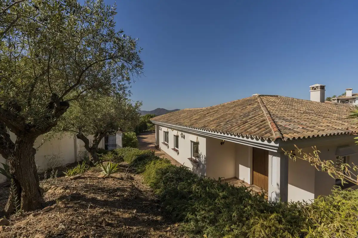Vista exterior de Casa o chalet en venta en Mijas con Aire acondicionado, Calefacción y Jardín privado