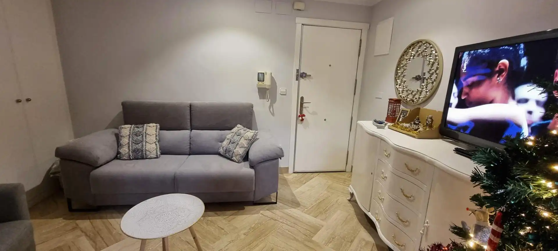 Wohnzimmer von Maisonette zum Verkauf in Elche / Elx mit Klimaanlage, Terrasse und Möbliert