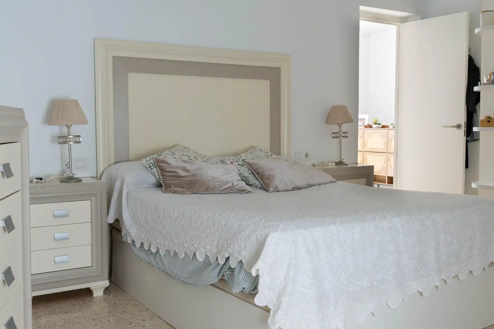 Bedroom of Houses for sale in Carrión de los Céspedes  with Air Conditioner and Heating