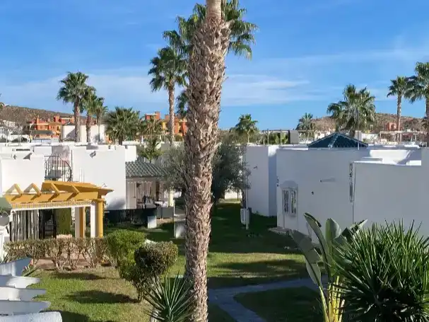 Vista exterior de Casa adosada de lloguer en Pulpí amb Aire condicionat, Traster i Moblat