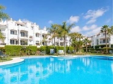 Hotel with lift for sale in San Luis de Sabinillas