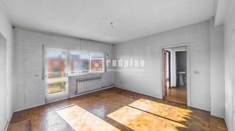 REDPISO ONDARRETA vende piso con 3 dormitorios, terraza y para reformar, en séptima planta junto a Metro Puerta del Sur, Línea 10., immagine 4