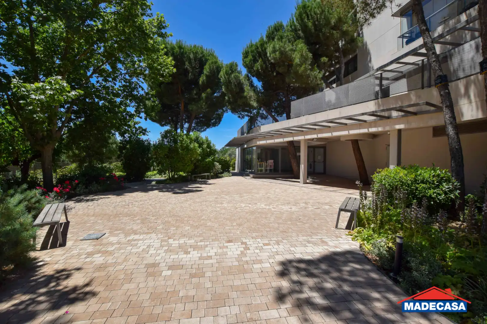 Terraza de Ático en venta en Pozuelo de Alarcón con Aire acondicionado, Calefacción y Jardín privado