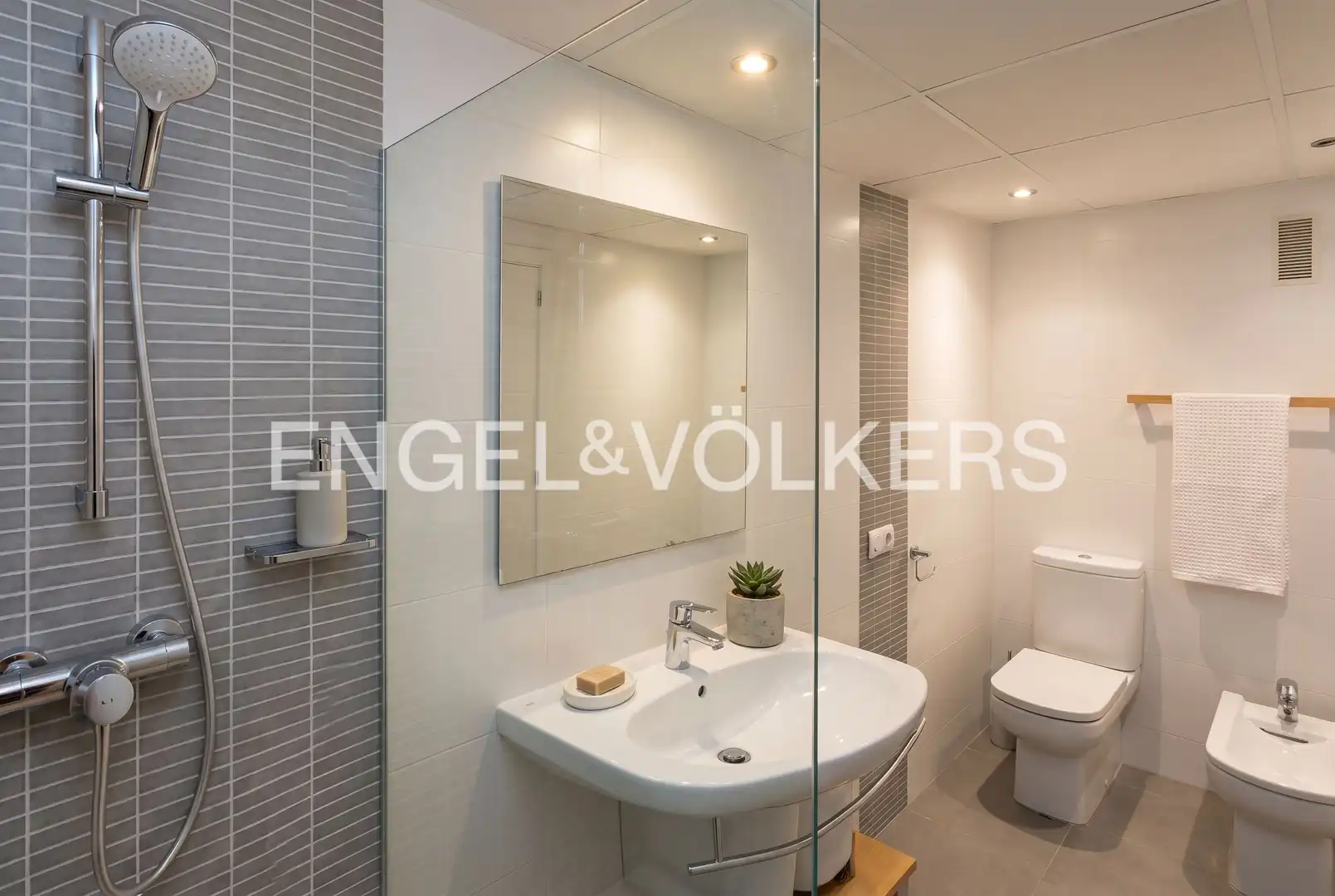 Baño de Piso en venta en Este