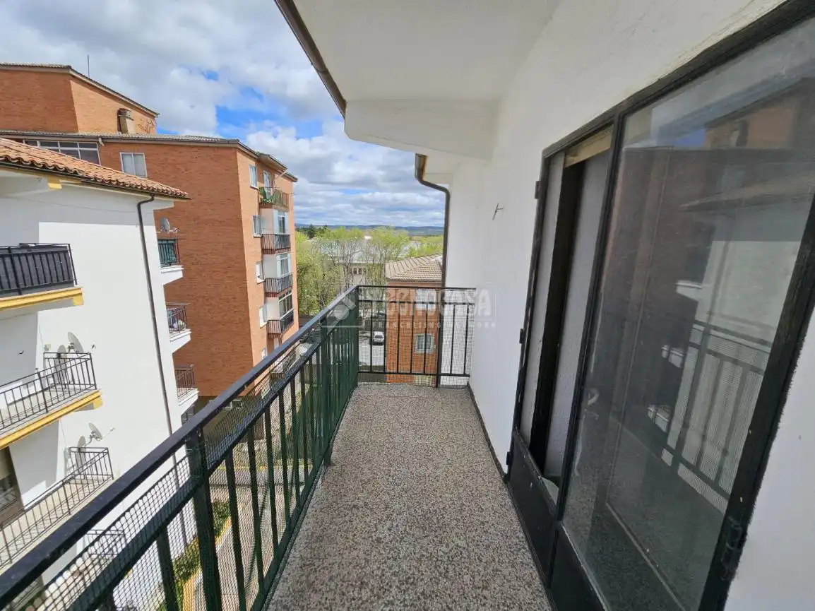 Terraza de Piso en venta en Ávila con Calefacción y Terraza