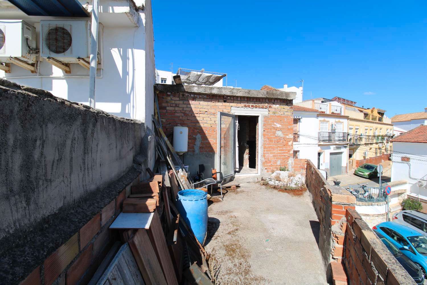 Vista exterior de Casa o xalet en venda en Alhaurín de la Torre amb Terrassa
