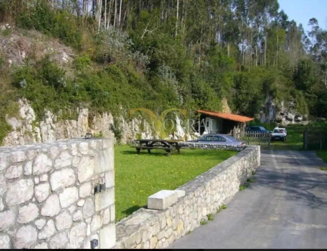 Casa con jardín en venta en Nueva de Llanes, imagen 2