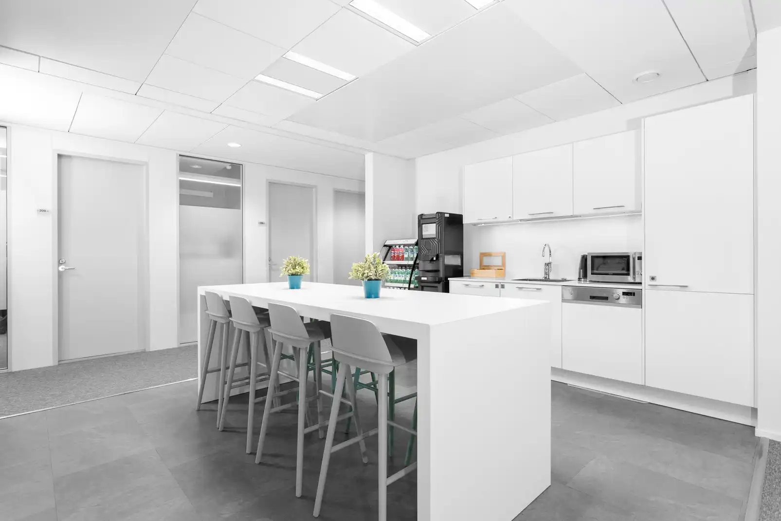 Office space with lift to rent in Carrer La Riera, 17-19 17, imagen 8