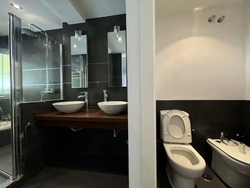 Bany de Casa o xalet de lloguer en Marbella amb Aire condicionat, Terrassa i Moblat