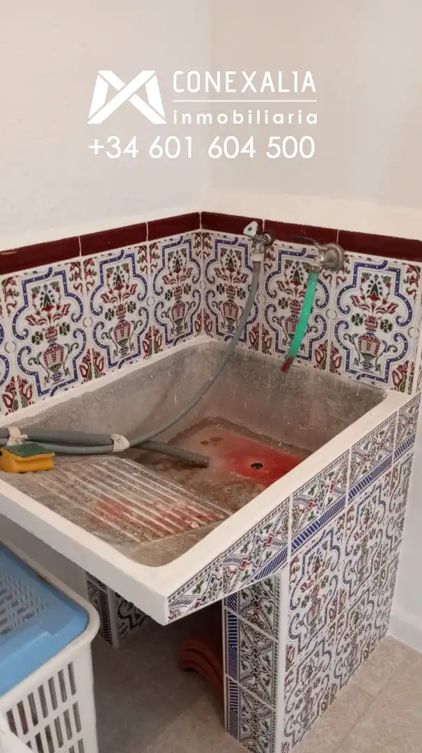 Bany de Casa o xalet en venda en Olvera amb Terrassa i Balcó