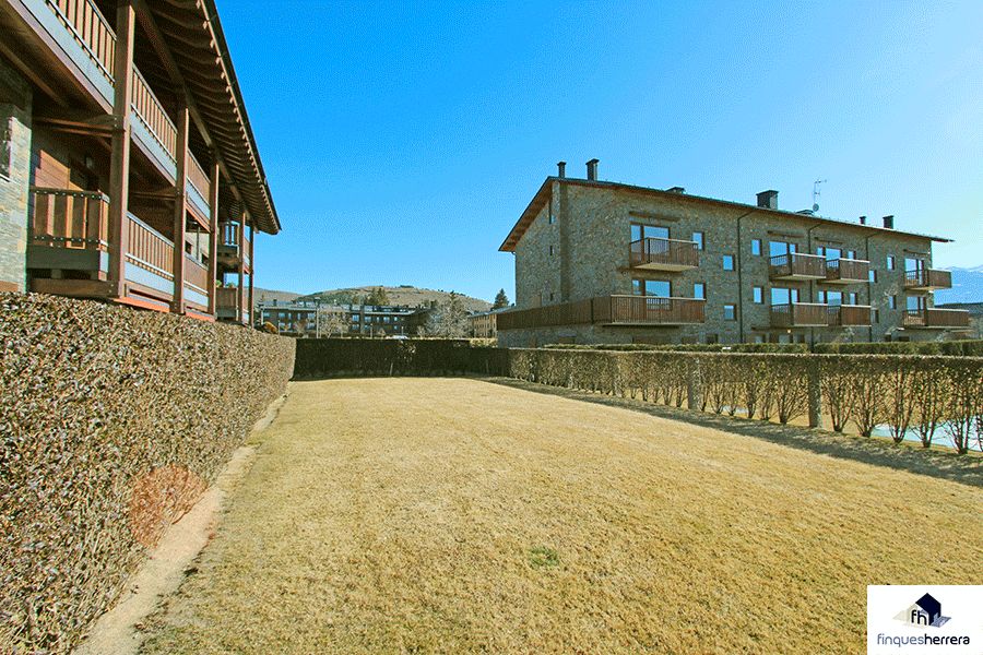 Exterior view of Planta baja for sale in Llívia  with Heating, Private garden and Terrace