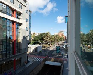 Vista exterior de Oficina en venda en Las Palmas de Gran Canaria