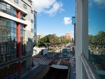 Oficina amb ascensor en venda a Calle LEON Y CASTILLO 334
