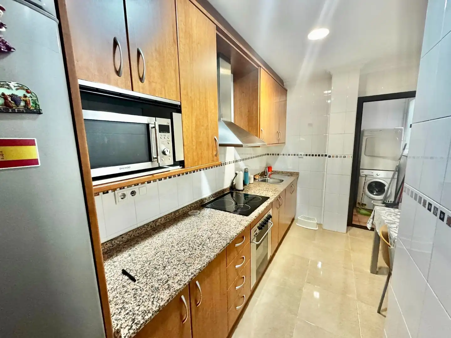 Küche von Wohnung zum Verkauf in San Pedro del Pinatar mit Terrasse, Abstellraum und Ofen