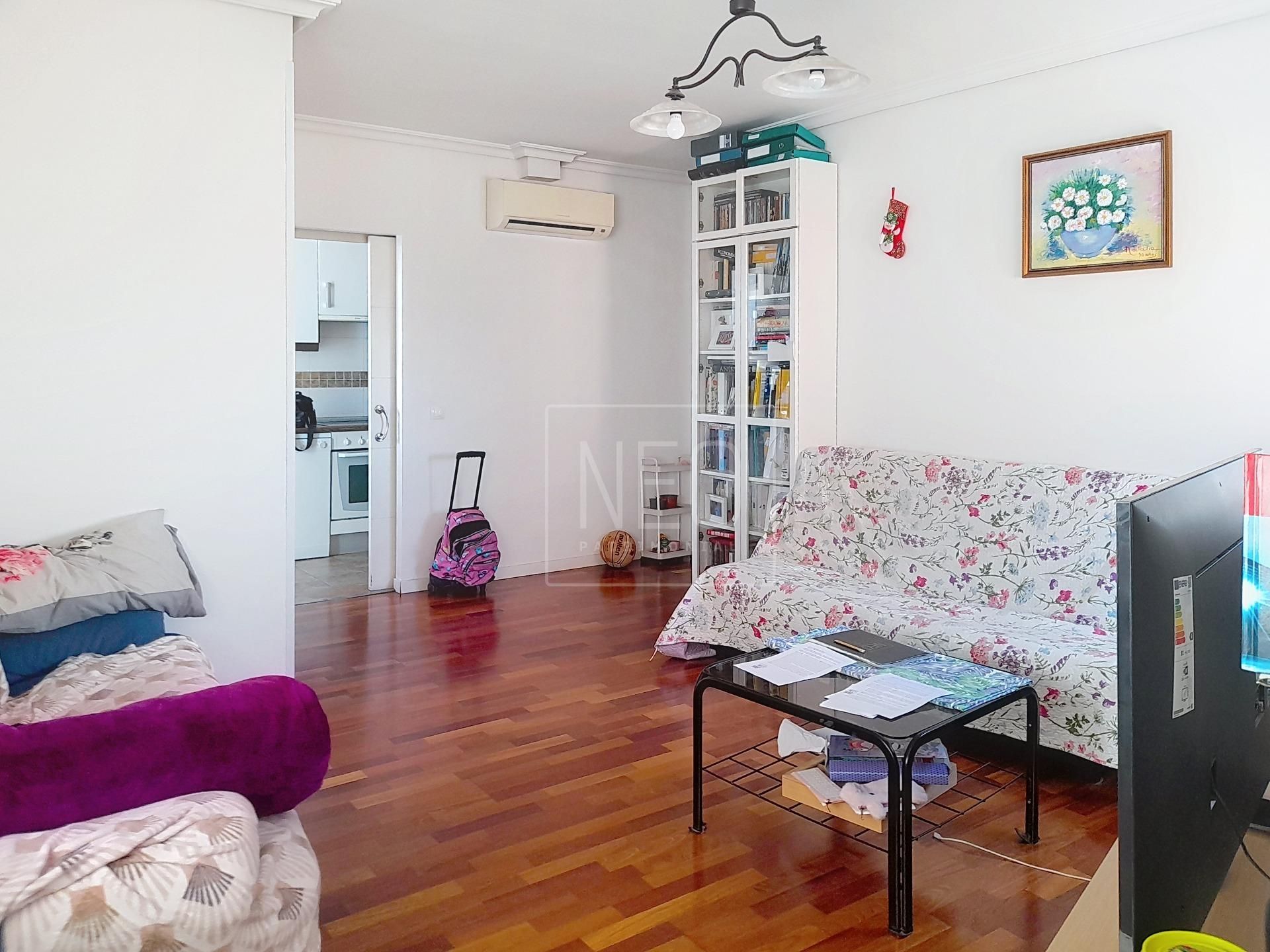 Living room of Flat for sale in  Madrid Capital  with Air Conditioner and Heating