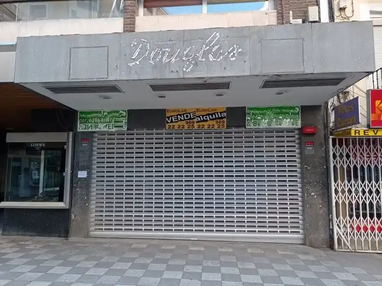 Local comercial de lloguer a Calle Carretería 44, imagen 2