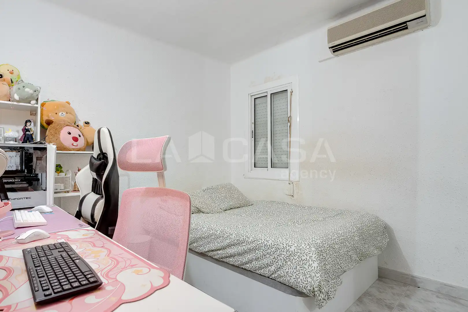 Bedroom of Flat for sale in L'Hospitalet de Llobregat  with Balcony