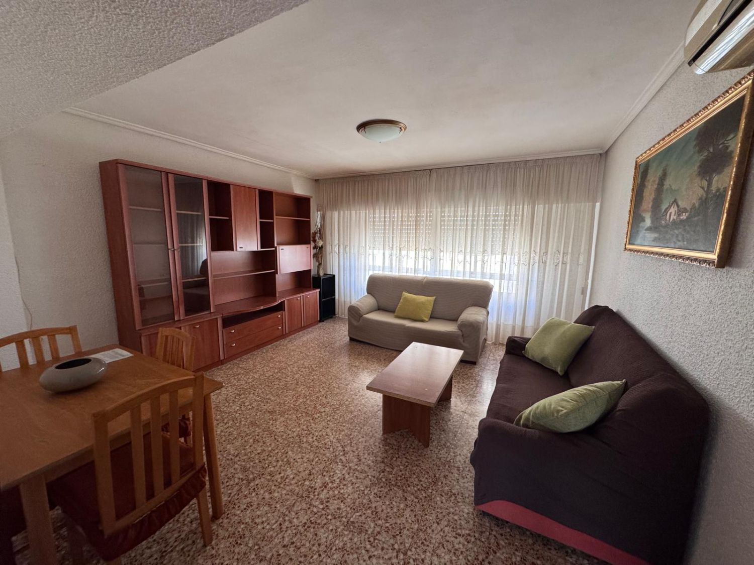 Sala d'estar de Pis en venda en Castellón de la Plana / Castelló de la Plana amb Aire condicionat, Moblat i Balcó