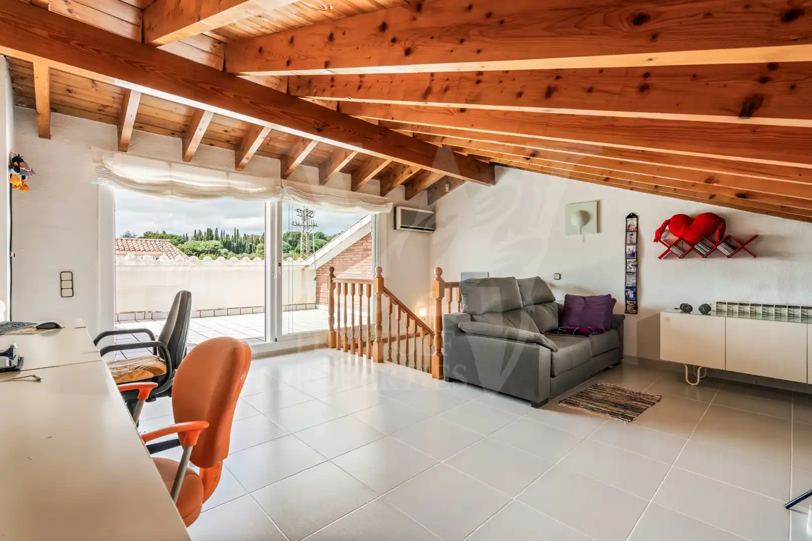 Sala d'estar de Casa adosada en venda en Premià de Mar amb Aire condicionat, Calefacció i Jardí privat