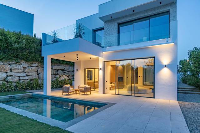 Casa-chalet en Venta en Calle de Capri en Guadalobón