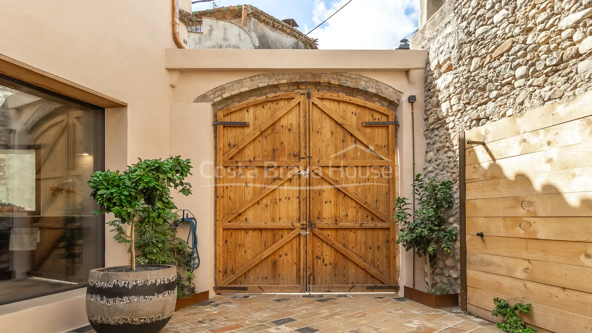 Country house zum Verkauf in Ventalló mit Klimaanlage, Heizung und Privatgarten