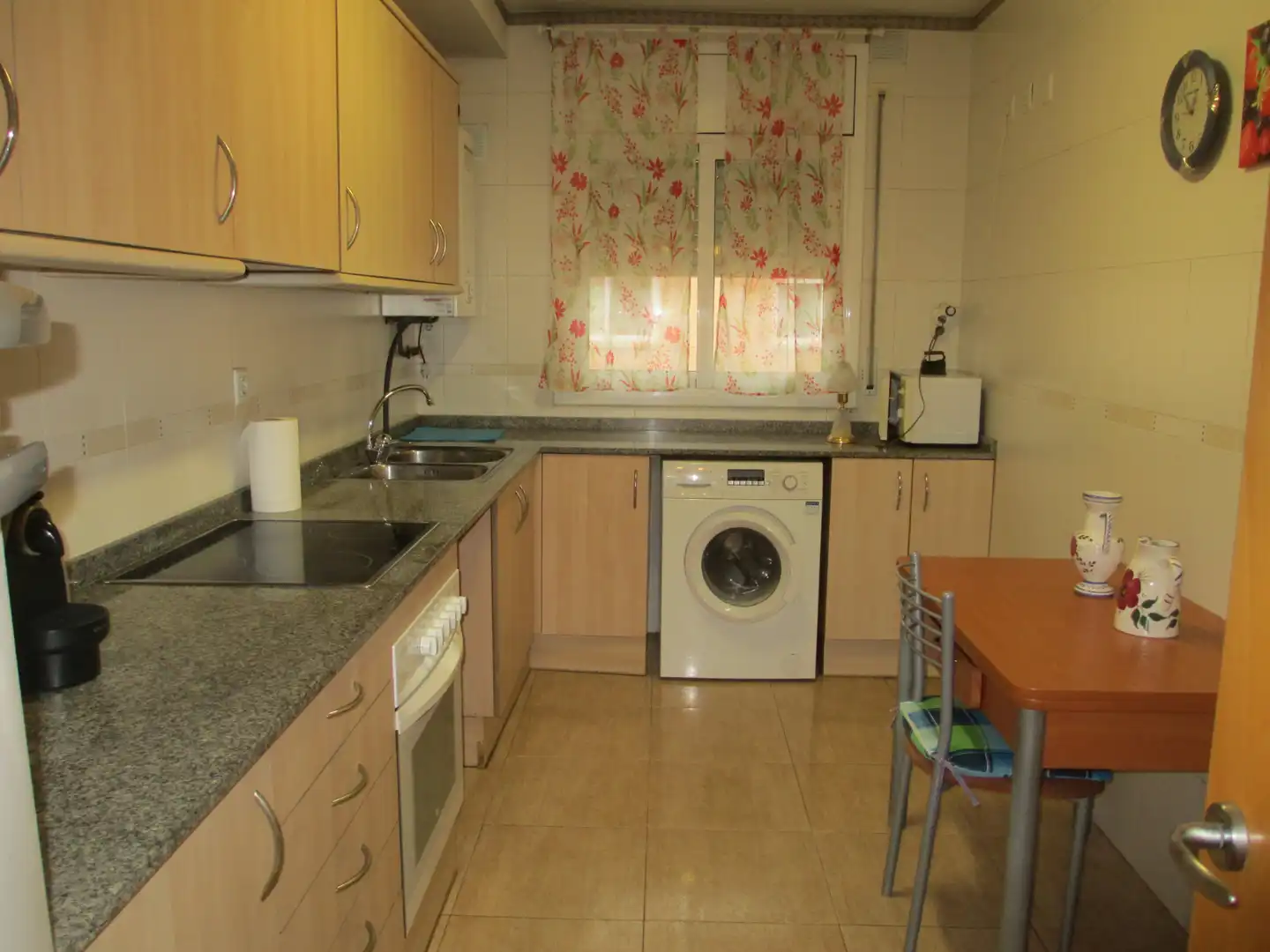 Cocina de Piso en venta en Sant Celoni con Calefacción, Trastero y Amueblado
