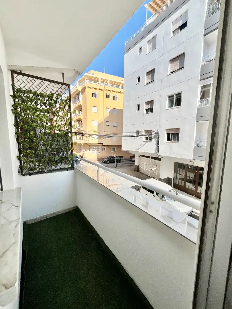 Terrassa de Pis en venda en Torrevieja amb Terrassa, Rentadora i Balcó