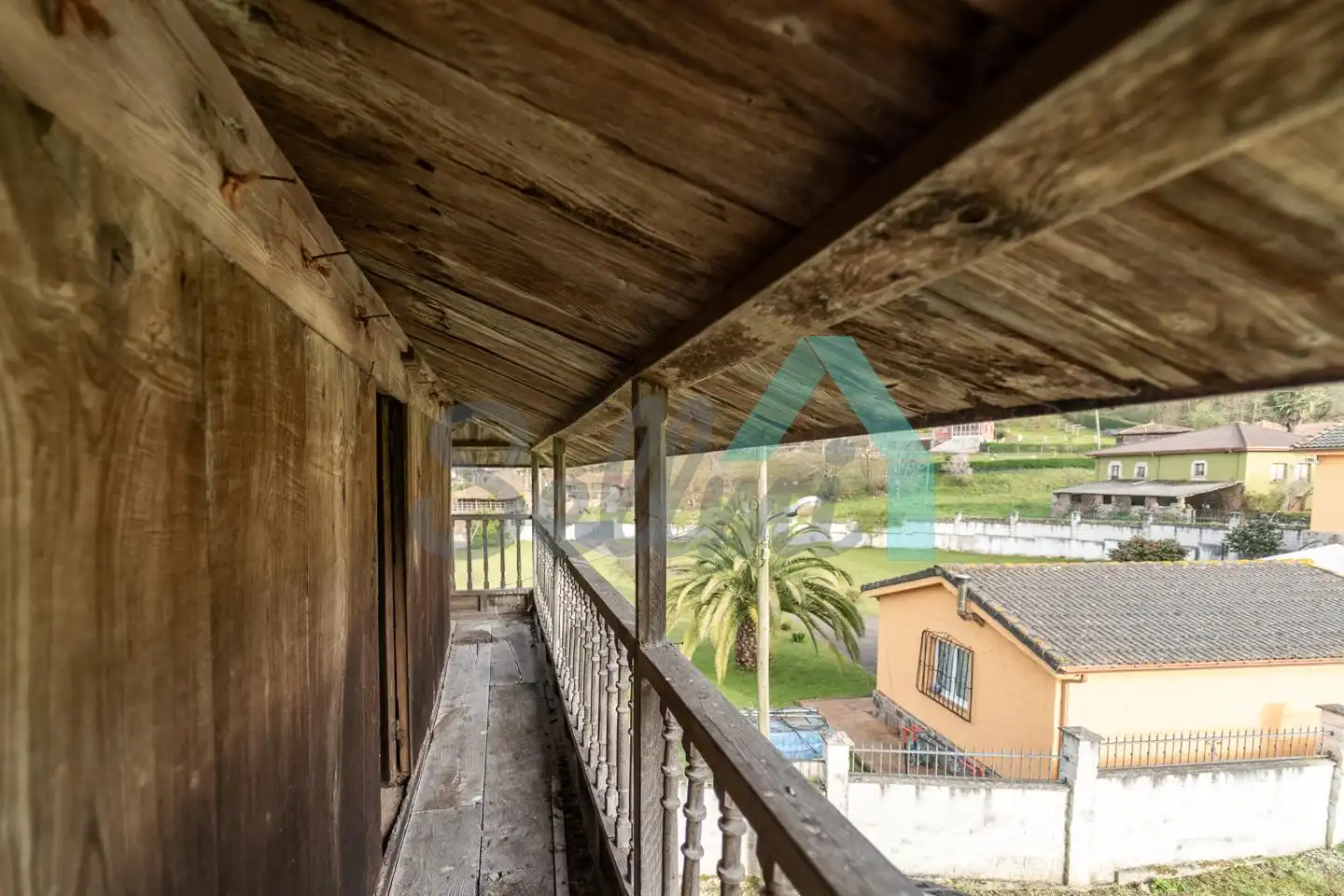 Casa o xalet en venda a Llamas, Salas