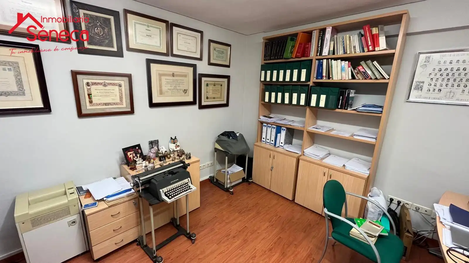 Office for sale in Córdoba  with Air Conditioner, Heating and Terrace