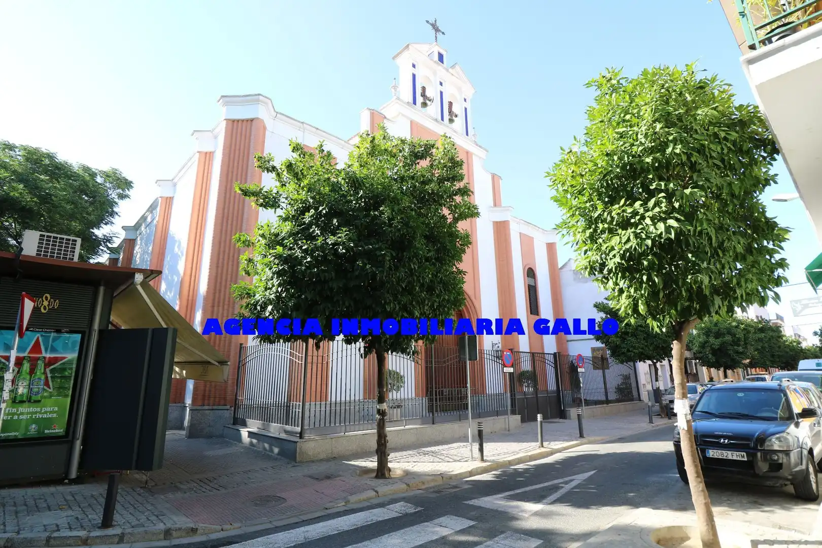 Vista exterior de Nave industrial en venta en Sevilla