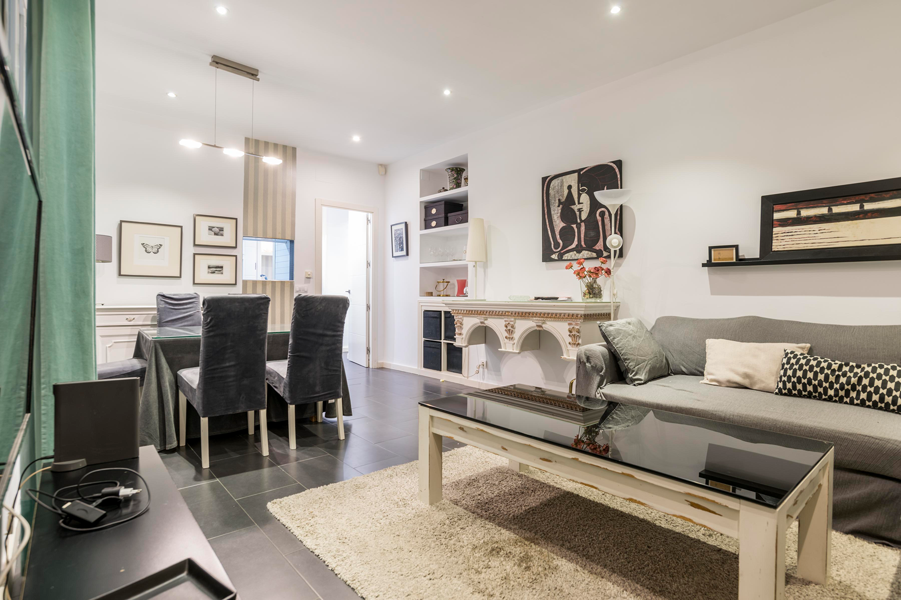 Sala d'estar de Apartament de lloguer en  Madrid Capital amb Calefacció i Terrassa