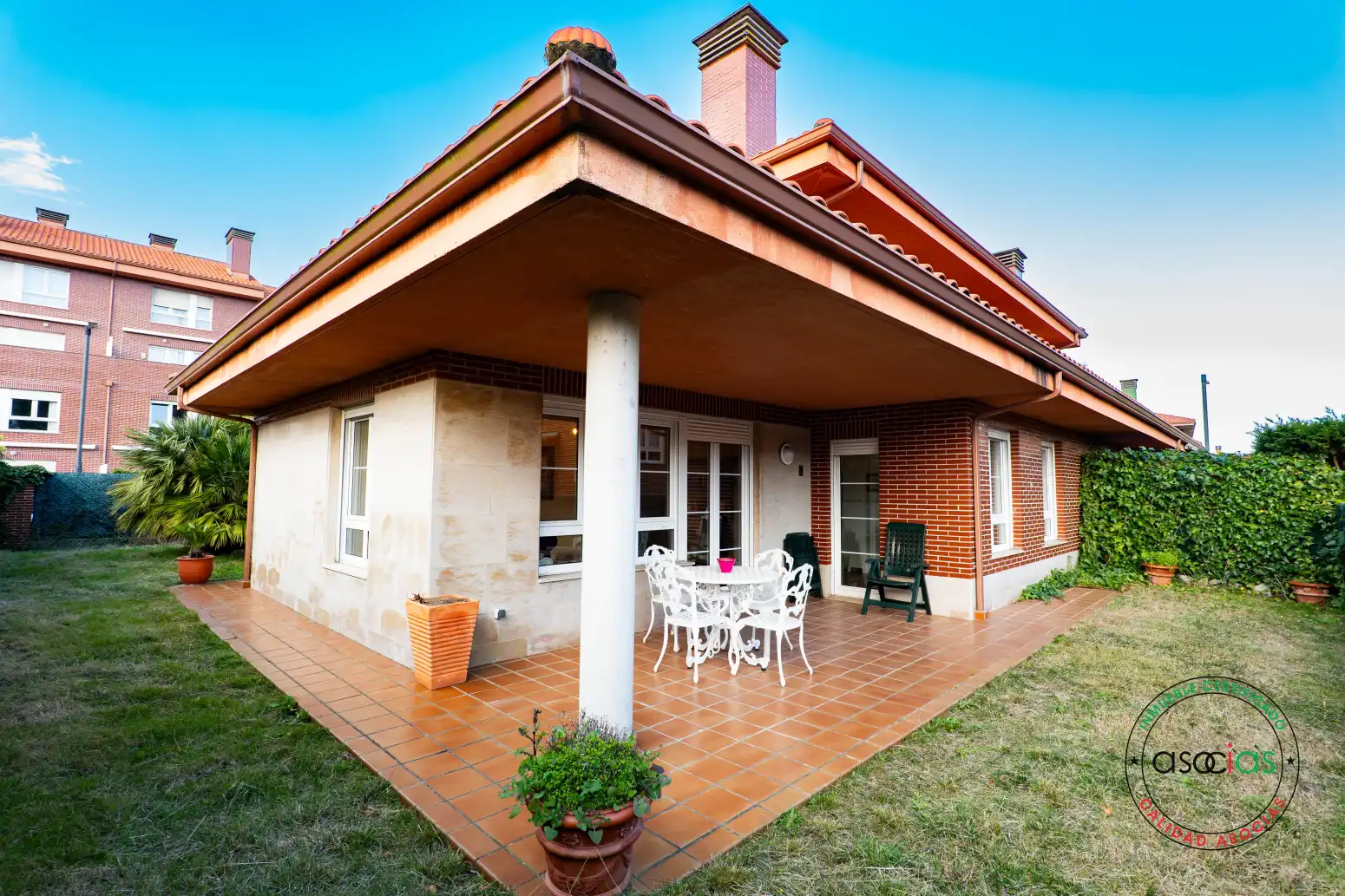 Vista exterior de Casa adosada en venta en Gozón con Calefacción, Jardín privado y Parquet