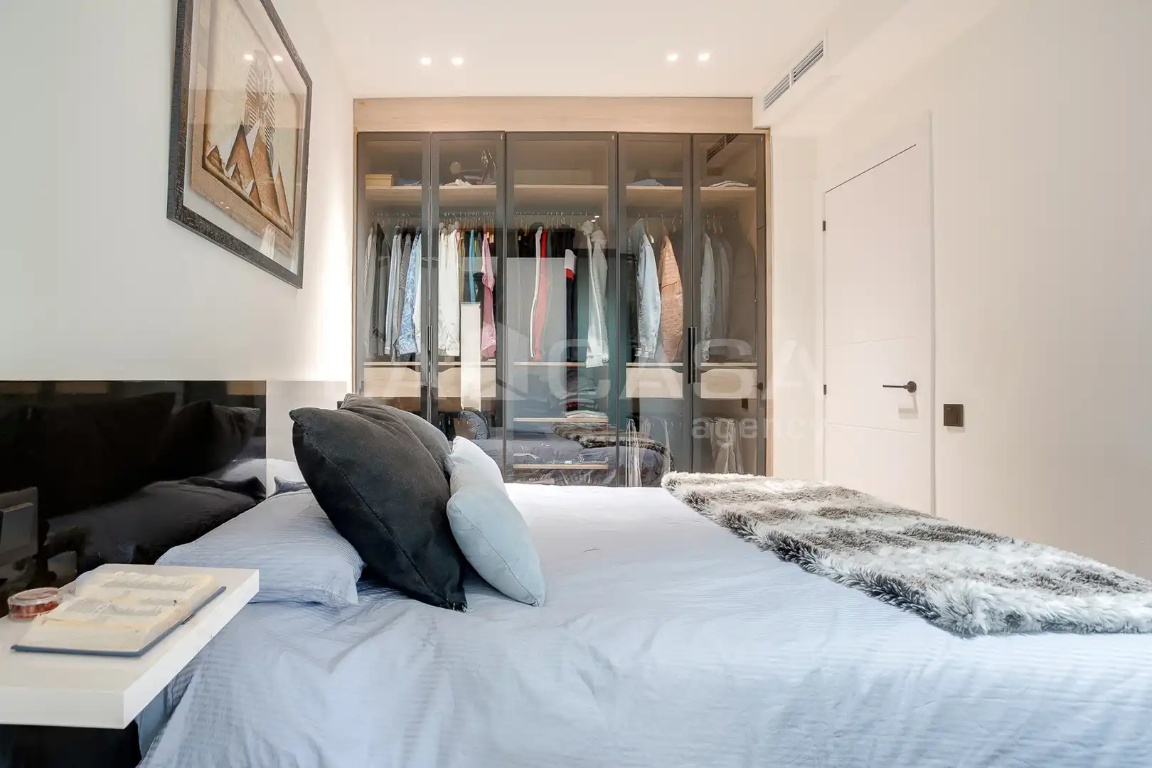 Habitación de Piso en venta en Barcelona con Balcón