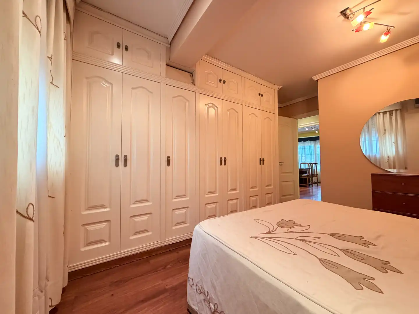 Habitación de Piso en venta en Castellón de la Plana / Castelló de la Plana con Aire acondicionado, Calefacción y Parquet