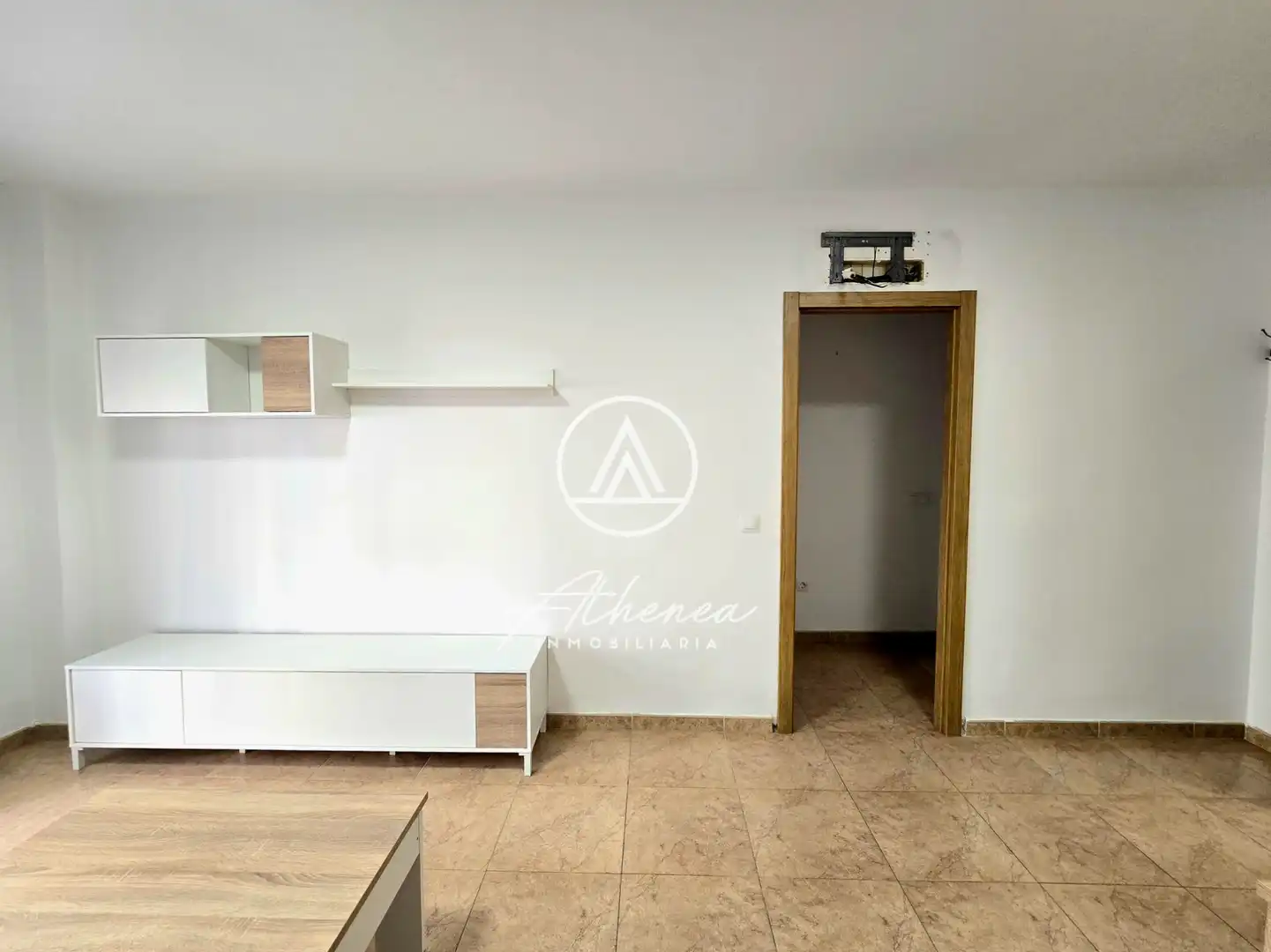 Habitación de Piso en venta en Roquetas de Mar con Amueblado, Horno y Microondas