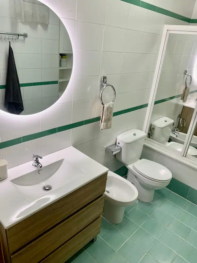 Badezimmer von Wohnung zur untervermieten in Madrid mit Heizung, Möbliert und Ofen
