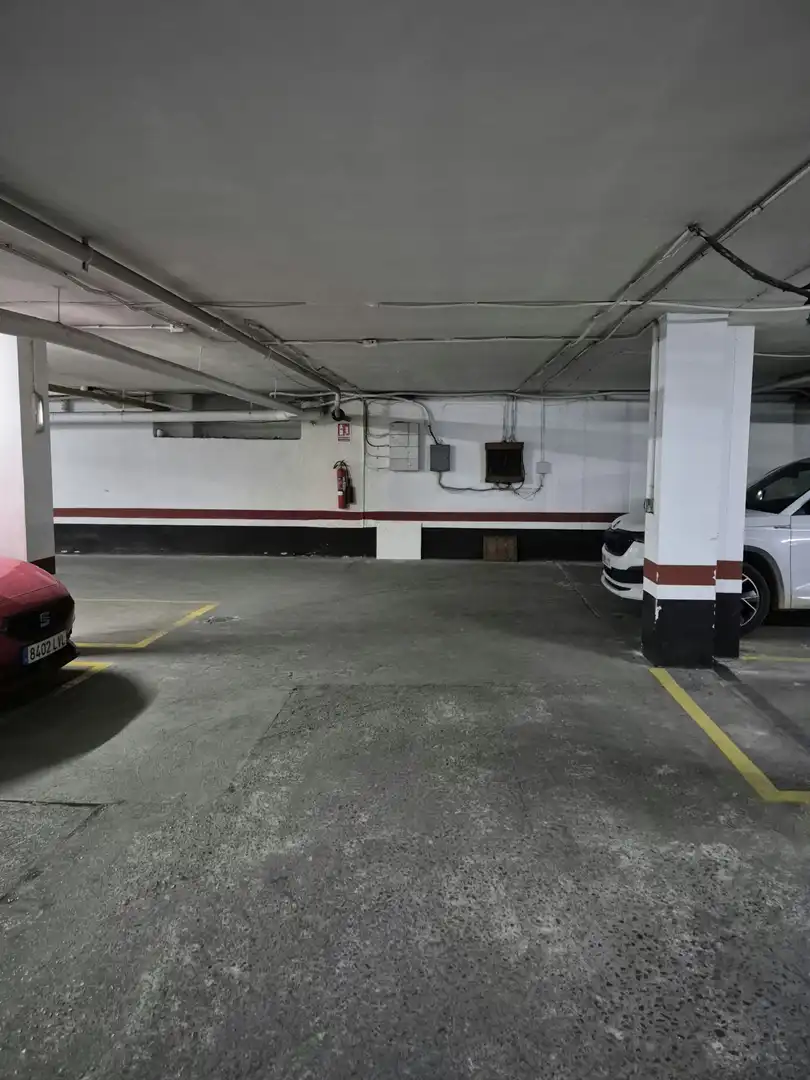 Parking de Garaje de alquiler en Ciutat Vella 