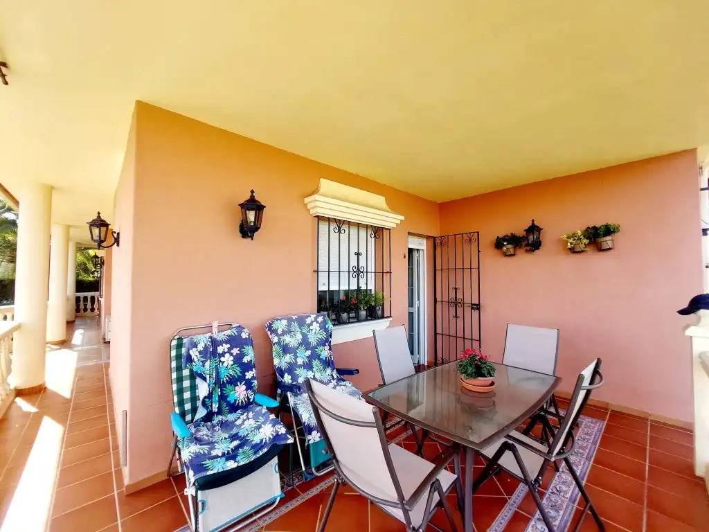 Terrassa de Casa o xalet en venda en Las Vaguadas