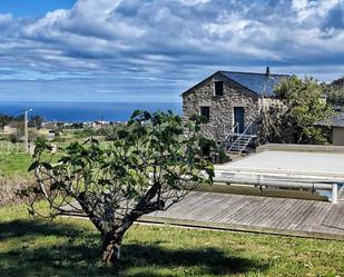 Vista exterior de Casa o xalet en venda en Foz amb Terrassa i Piscina